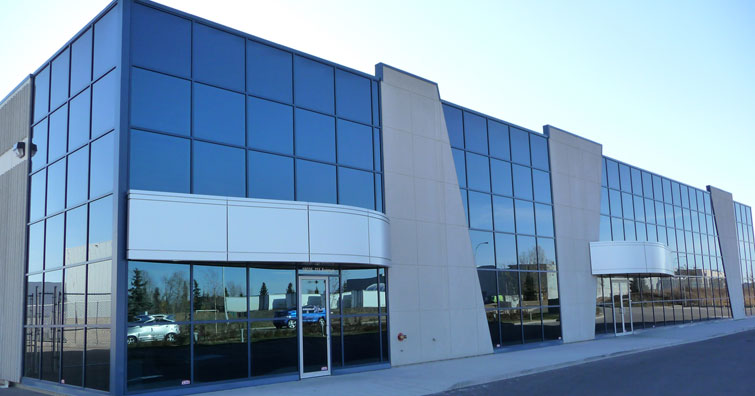 نوافذ وأبواب ألمنيوم